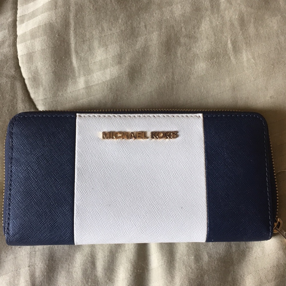 Michael Kors wallet